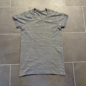 EUC - Lululemon Swiftly Tech Short Sleeve Shirt 2.0